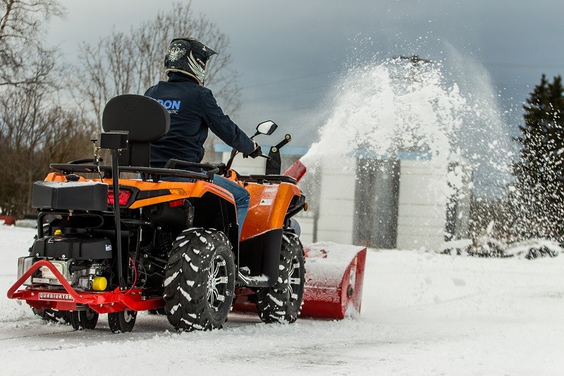 Quadivator snow blower (1-seat): (Briggs&Stratton 19hp)