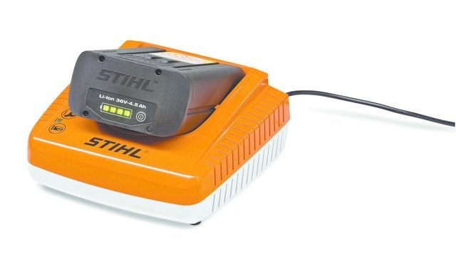 Stihl AP 300 Li ion Battery - Image 3
